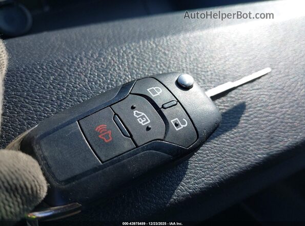 1FBAX2Y89NKA05901 2022 FORD PASSENGER White Вид панелі приладів