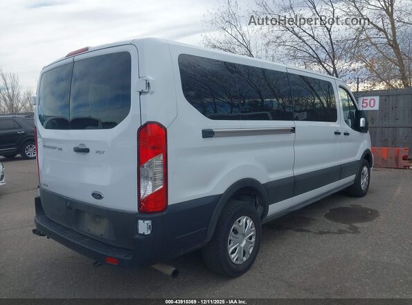 1FBAX2YG0PKB07968 2023 FORD PASSENGER White Հետևի աջ