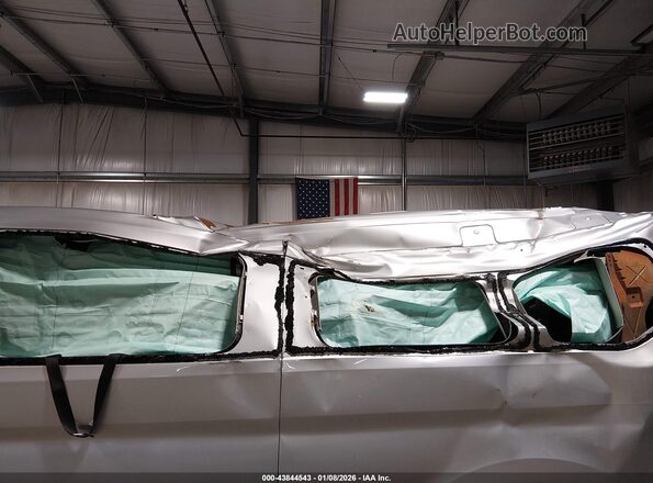 1FBZX2YM3HKA51079 2017 FORD TRANSIT-350 White Front view
