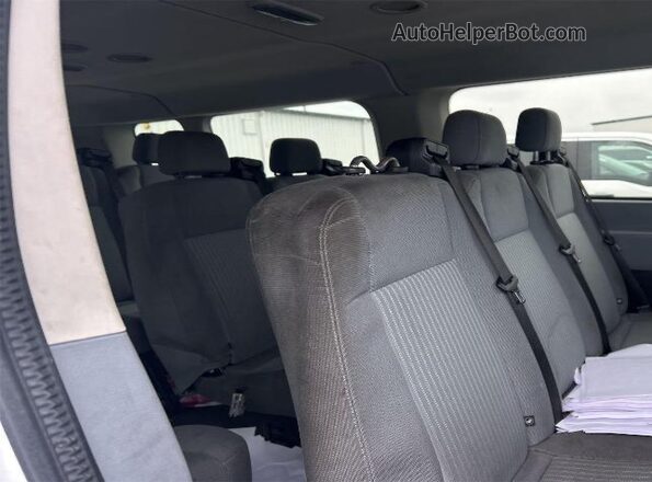 1FBZX2ZM0GKA57077 2016 FORD TRANSIT-350  Вид салона спереди