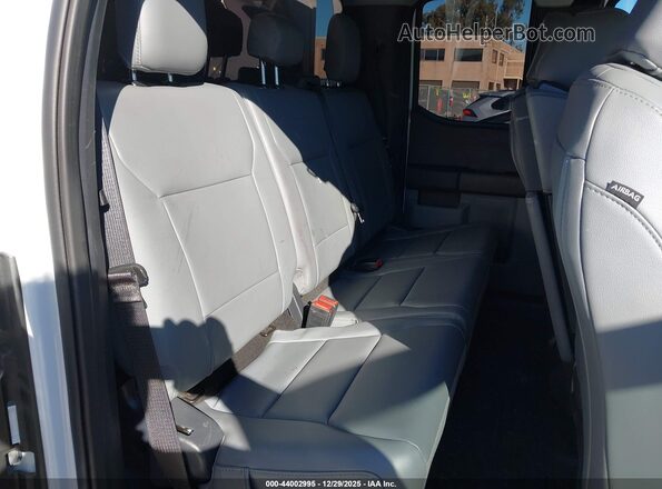 1FD7X2AA9REE90320 2024 FORD F-250 White VIN կոդի պիտակի տեսք