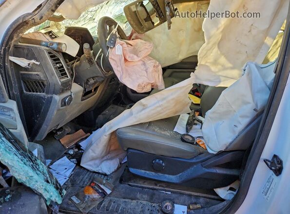 1FDRF3HT3NEC71212 2022 FORD F350 White Widok wnętrza z przodu