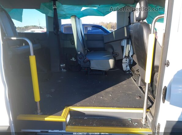 1FDZK1C84LKB00938 2020 FORD PASSENGER White VIN կոդի պիտակի տեսք