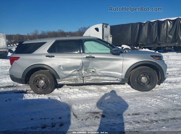 1FM5K8AB2NGA00090 2022 FORD POLICE INTERCEPTOR Gray Widok wnętrza z tyłu