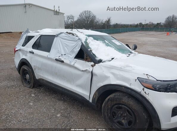 1FM5K8AB7LGA83609 2020 FORD POLICE INTERCEPTOR White 360 interior view