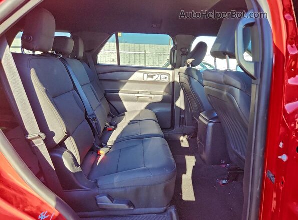 1FM5K8ACXLGA18651 2020 FORD FORD EXPLORER Red Widok wnętrza z tyłu