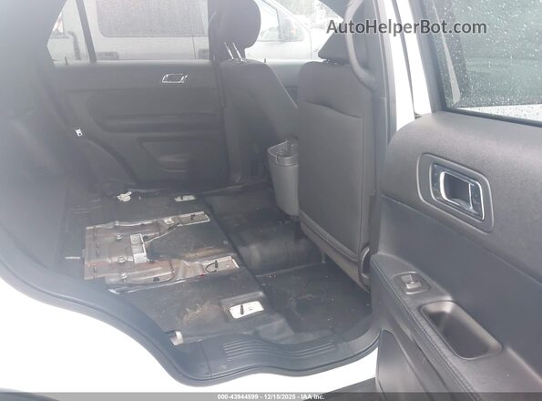 1FM5K8AR5GGA47243 2016 FORD UTILITY POLICE INTERCEPTOR White Вид наклейки з VIN-кодом