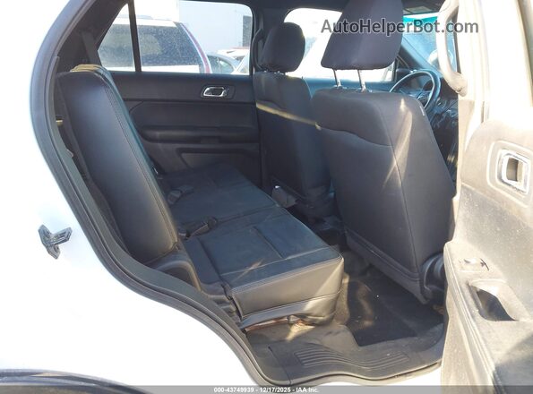 1FM5K8AR9GGA37332 2016 FORD UTILITY POLICE INTERCEPTOR Black VIN კოდის სტიკერის ხედი