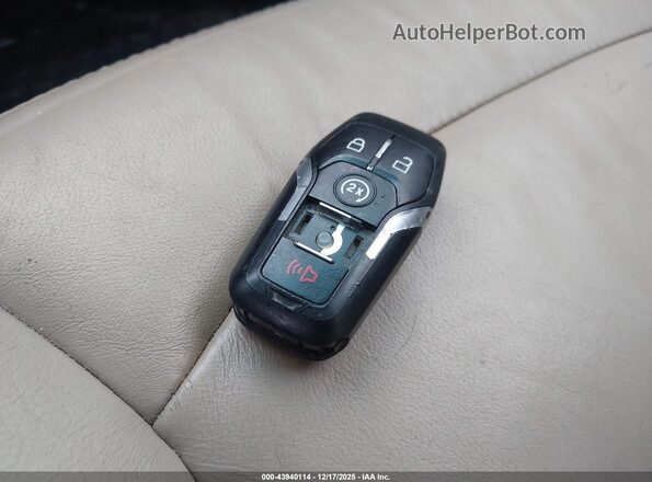 1FM5K8D87GGA92784 2016 FORD FORD EXPLORER Черный Вид панели приборов