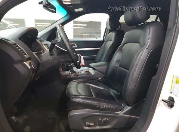 1FM5K8D8XGGC04770 2016 FORD FORD EXPLORER White Widok wnętrza z przodu