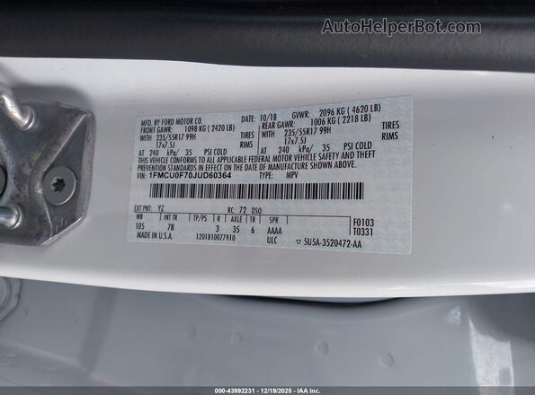 1FMCU0F70JUD60364 2018 FORD ESCAPE White Vista del compartimento del motor