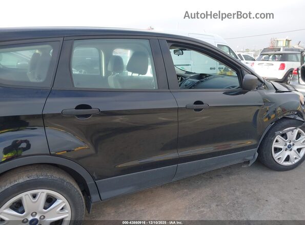 1FMCU0F79GUB08217 2016 FORD ESCAPE Black Widok wnętrza z tyłu