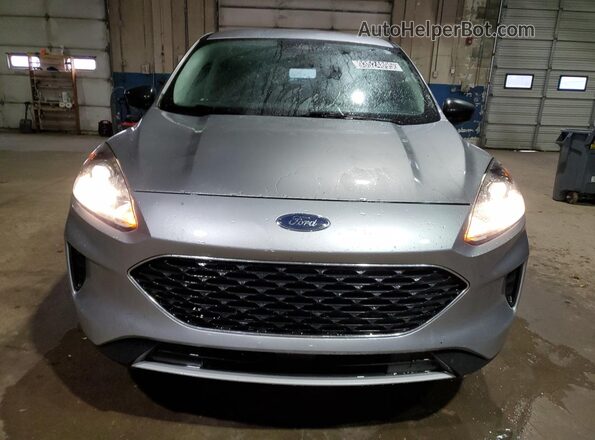 1FMCU0G65NUA44549 2022 FORD ESCAPE Silver Вид спереду