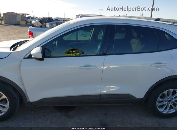 1FMCU0G67LUB92084 2020 FORD ESCAPE White 360 interior view