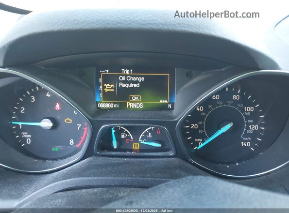 1FMCU0GD2KUB82382 2019 FORD ESCAPE White Vista de los asientos traseros