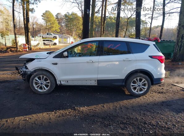 1FMCU0GD2KUB82382 2019 FORD ESCAPE White Vista interior de 360 grados