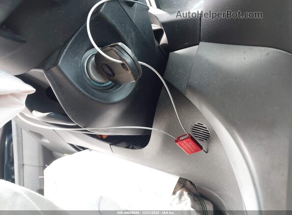 1FMCU0HD3JUC68488 2018 FORD ESCAPE Синий Вид панели приборов