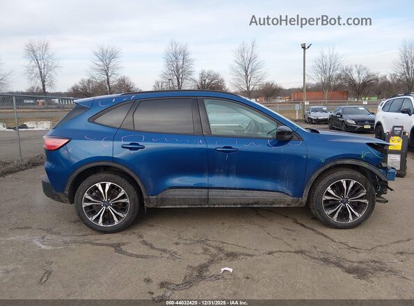 1FMCU9G69NUB27504 2022 FORD ESCAPE Blue Սալոնի հետևի տեսք