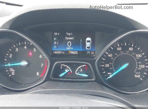 1FMCU9GD3JUC69601 2018 FORD ESCAPE White Հետևի նստատեղերի տեսք