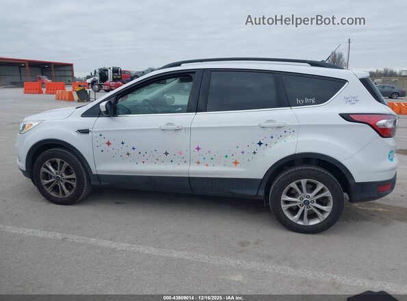 1FMCU9GD3JUC69601 2018 FORD ESCAPE White Սալոնի 360 աստիճան տեսք