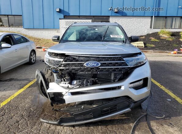 1FMSK8DH4RGA58680 2024 FORD FORD EXPLORER Silver Front view