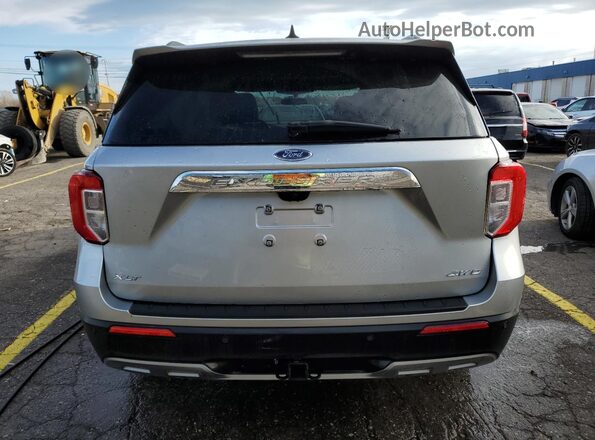 1FMSK8DH4RGA58680 2024 FORD FORD EXPLORER Silver Rear view