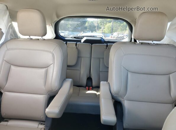 1FMSK8DH5NGA06694 2022 FORD FORD EXPLORER Blue Rear seats view