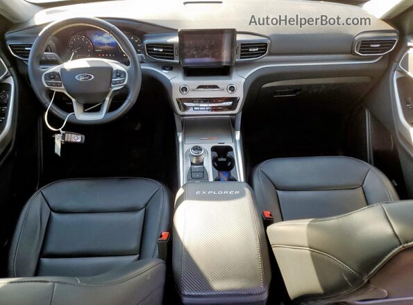 1FMSK8DH9RGA69819 2024 FORD FORD EXPLORER Silver წინა პანელის ხედი