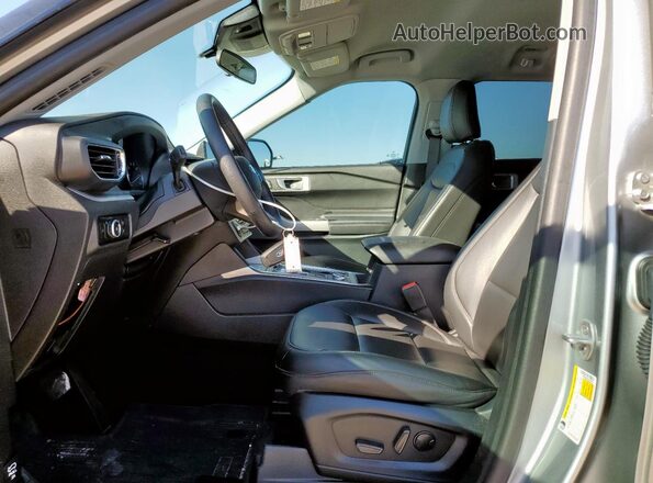 1FMSK8DH9RGA69819 2024 FORD FORD EXPLORER Silver წინა სალონის ხედი
