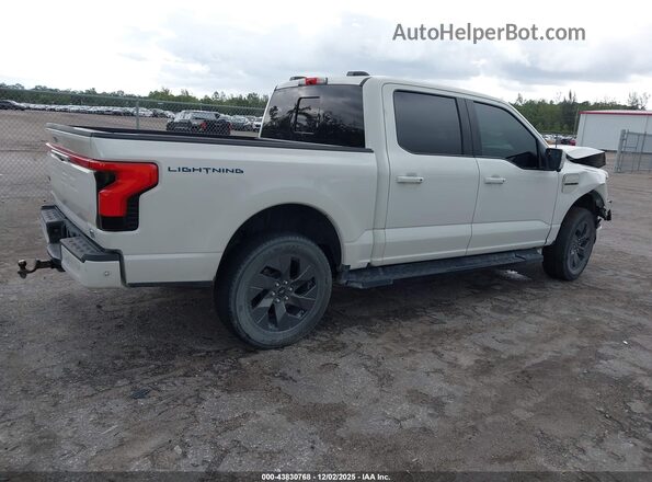 1FT6W1EV2NWG03216 2022 FORD F-150 LIGHTNING White Հետևի աջ