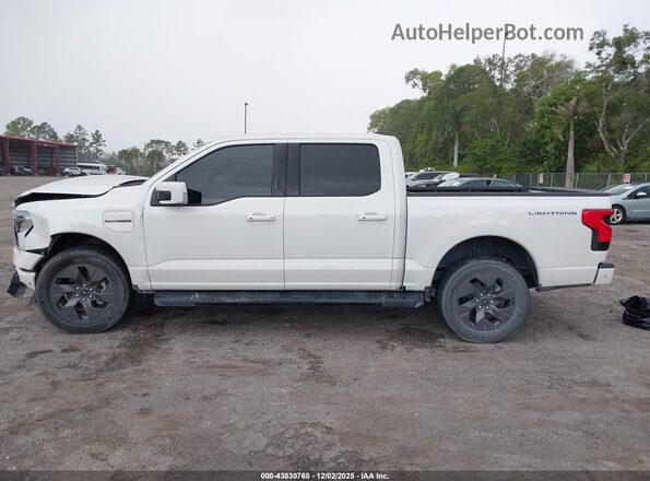 1FT6W1EV2NWG03216 2022 FORD F-150 LIGHTNING White 