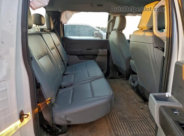 1FT7W2AA7PED45538 2023 FORD F250 White Rear seats view