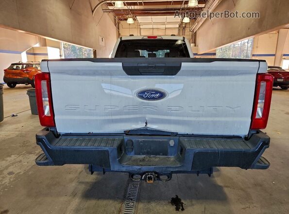 1FT7W2BA8PEC78270 2023 FORD F250 White Rear view