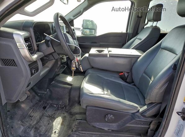 1FT7W2BT3SEC44960 2025 FORD F250 White Սալոնի դիմացի տեսք