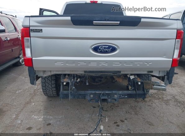 1FT7W2BT5KED10568 2019 FORD F-250 Silver Vista frontal