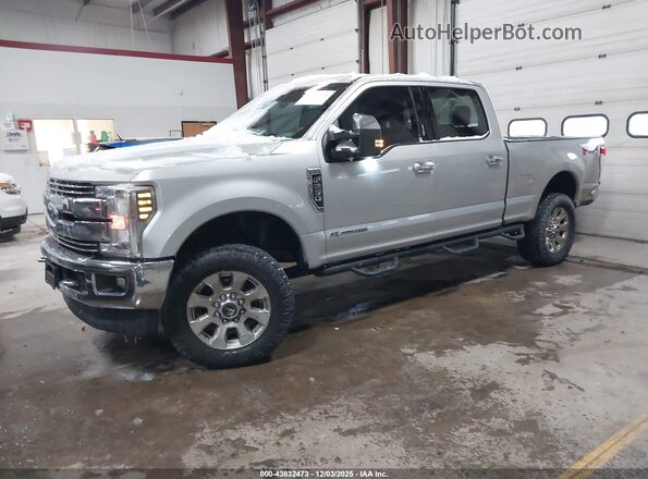 1FT7W2BT7JEB09804 2018 FORD F-250 Silver Передня ліва чверть