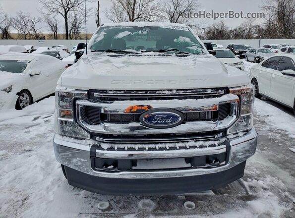1FT7W2BT8NEG42346 2022 FORD F250 White Widok z przodu