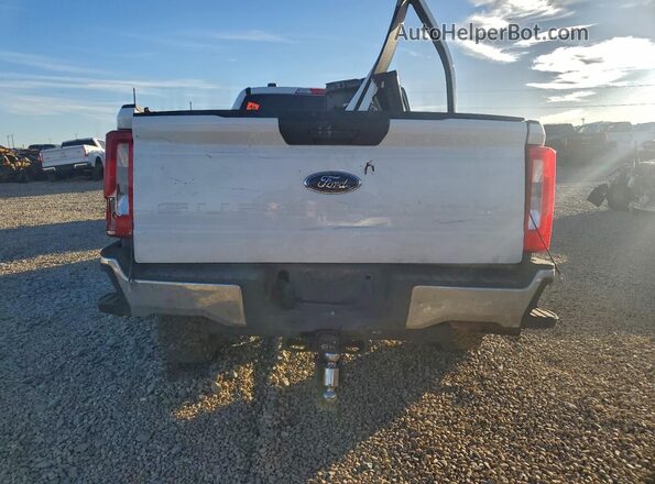 1FT7W2BT9REF23419 2024 FORD F250 White Вид ззаду