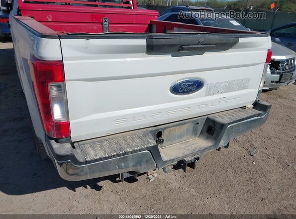 1FT7W3AT9JEC70663 2018 FORD F350 White 
