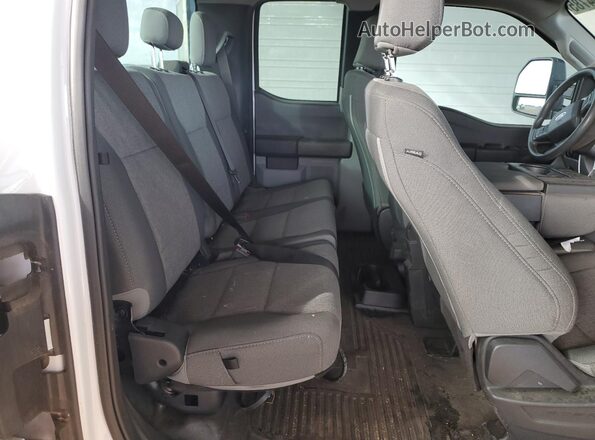 1FT7X2AA1REF28076 2024 FORD F250 White Rear seats view