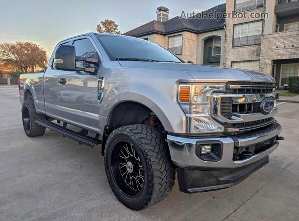 1FT7X2B69LED68367 2020 FORD F250 Silver Trasero izquierdo