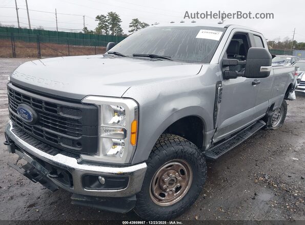 1FT7X2BA2PEE18679 2023 FORD F-250 Silver Przód lewy