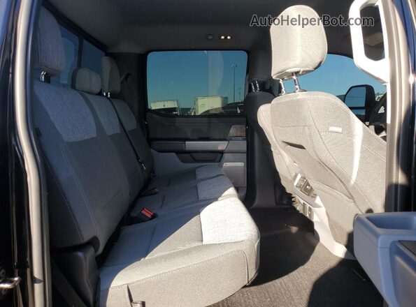 1FT8W2BN7REF03112 2024 FORD F250 Black Vista de los asientos traseros