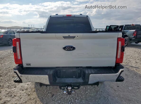 1FT8W2BT4PED38017 2023 FORD F250 White Widok z tyłu