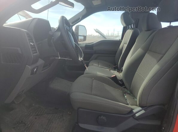 1FTBF2B67NEF37611 2022 FORD F250 Red Front interior view