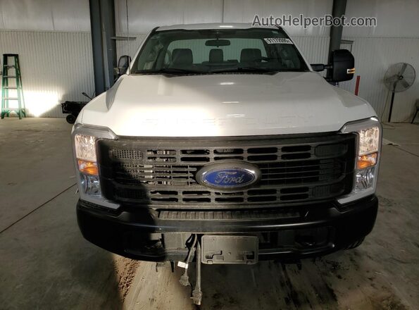 1FTBF2BA3PED00055 2023 FORD F250 White წინა ხედი