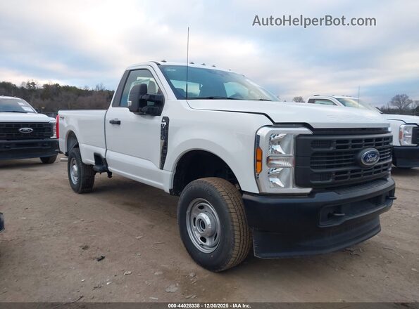 1FTBF2BA4REC63164 2024 FORD F-250 Белый Передняя левая четверть