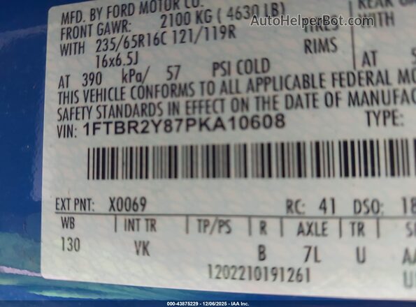 1FTBR2Y87PKA10608 2023 FORD TRANSIT-250 Blue Vista del compartimento del motor
