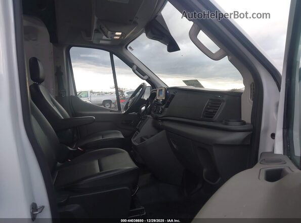 1FTBW3X84NKA41750 2022 FORD TRANSIT-350 White Vista interior delantera