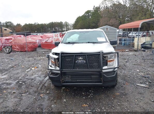 1FTEW1EB3NKE19475 2022 FORD F150 White Vista interior trasera